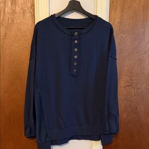 Women’s Roomy Blue Shirt Large